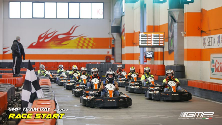 gmp-team-day-race-start-kart.jpg